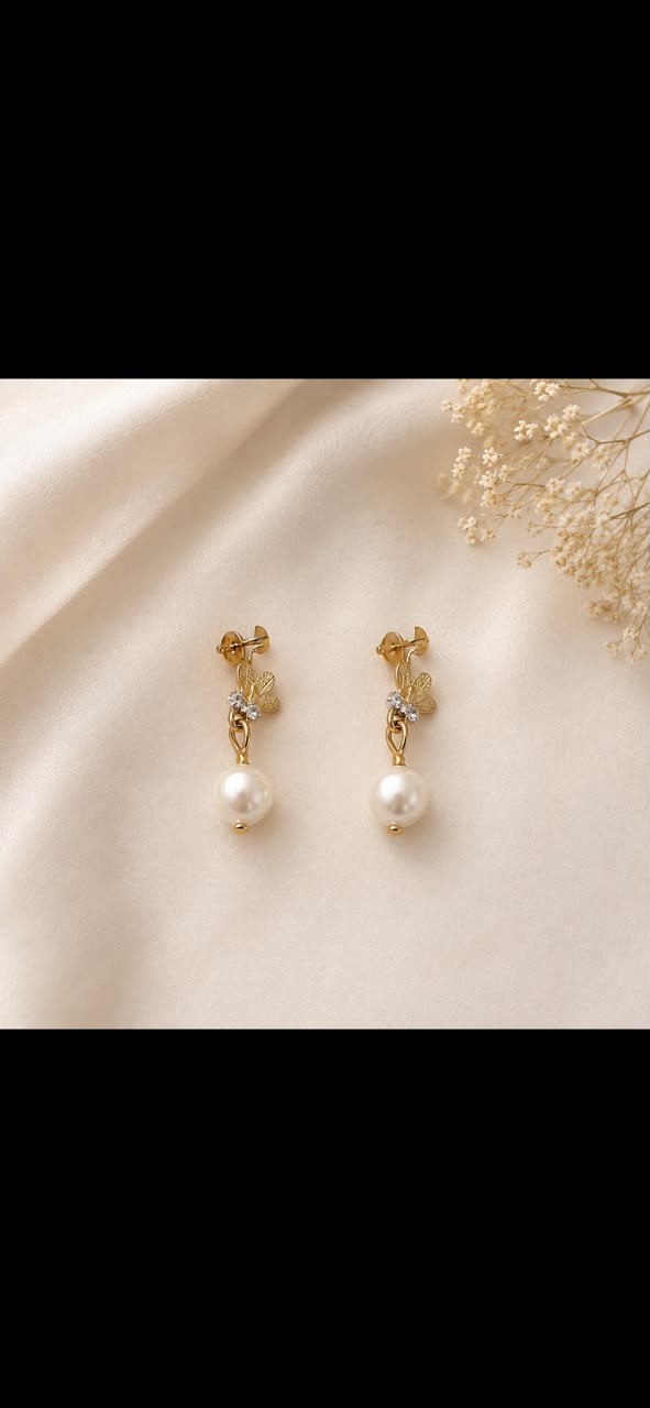 🌟Pearl Drop Earrings – Gold Butterfly Stud with Crystal Accent
